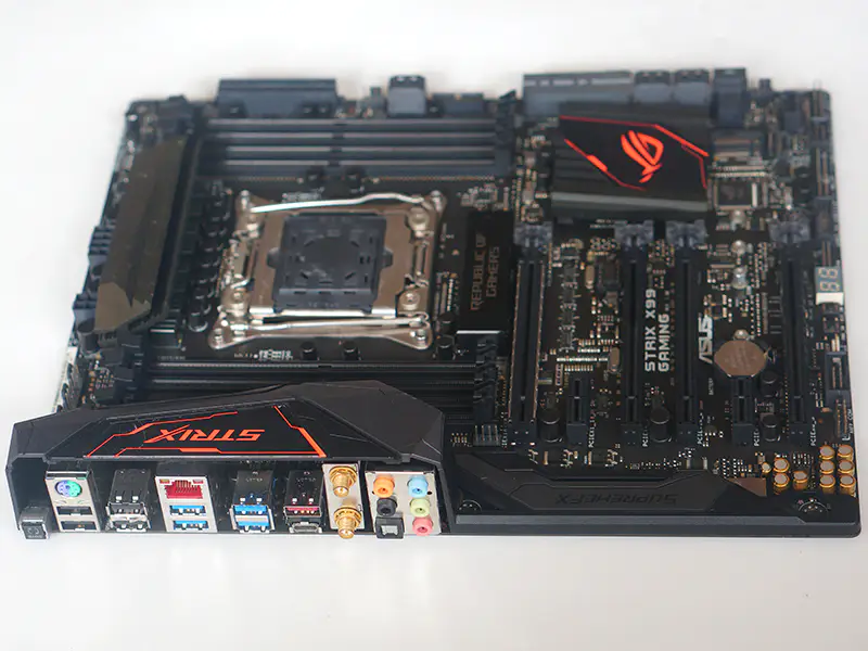 Asus ROG STRIX X99 GAMING Základní deska pro stolní počítače X99 Socket LGA 2011-V3 i7 X DDR4 128G ATX